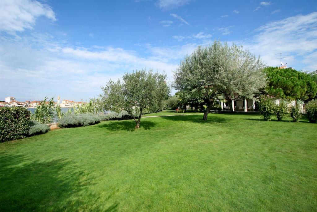Apartments Bella Vista Umag Exterior foto
